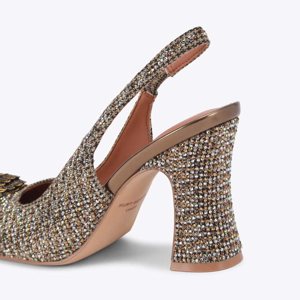 Belgravia Cap-Toe Court in Beige Houndstooth Fabric