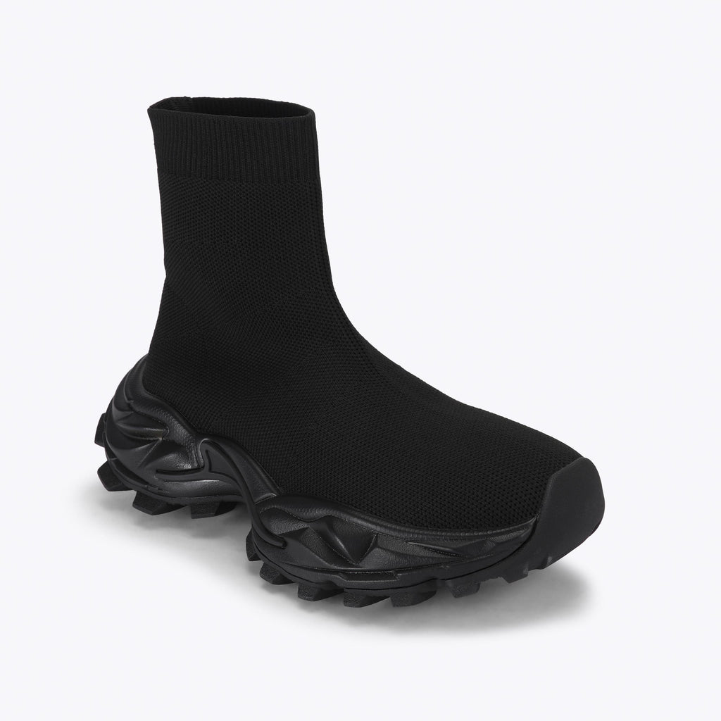 Dalston Sock Runner Sneakers in Black
