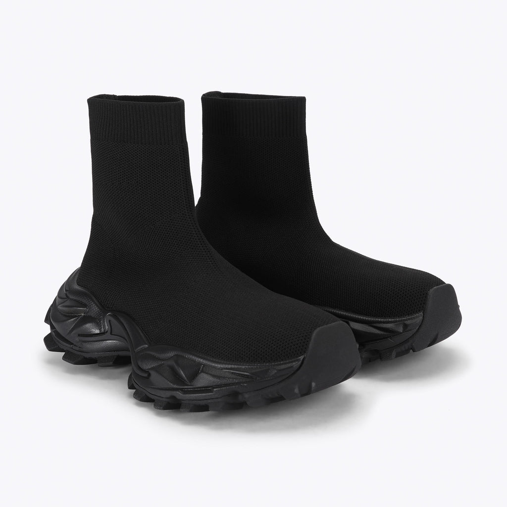 Dalston Sock Runner Sneakers in Black