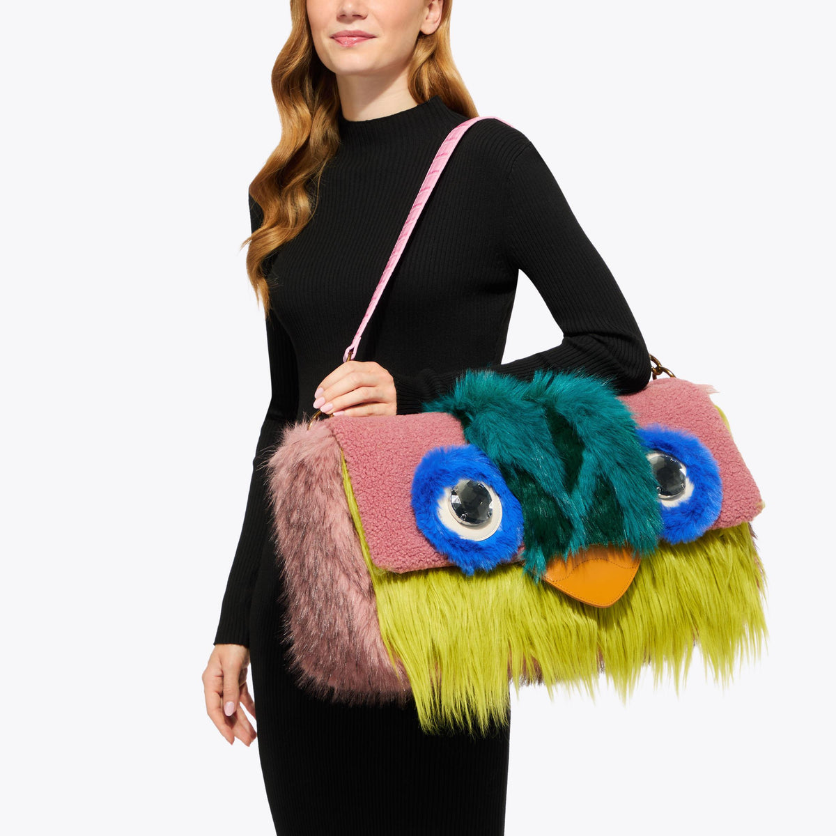Macro Oxford Eagle Faux Fur Bag in Pink