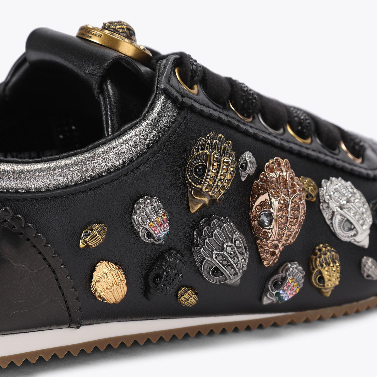 Eagles Islington Sneakers in Black