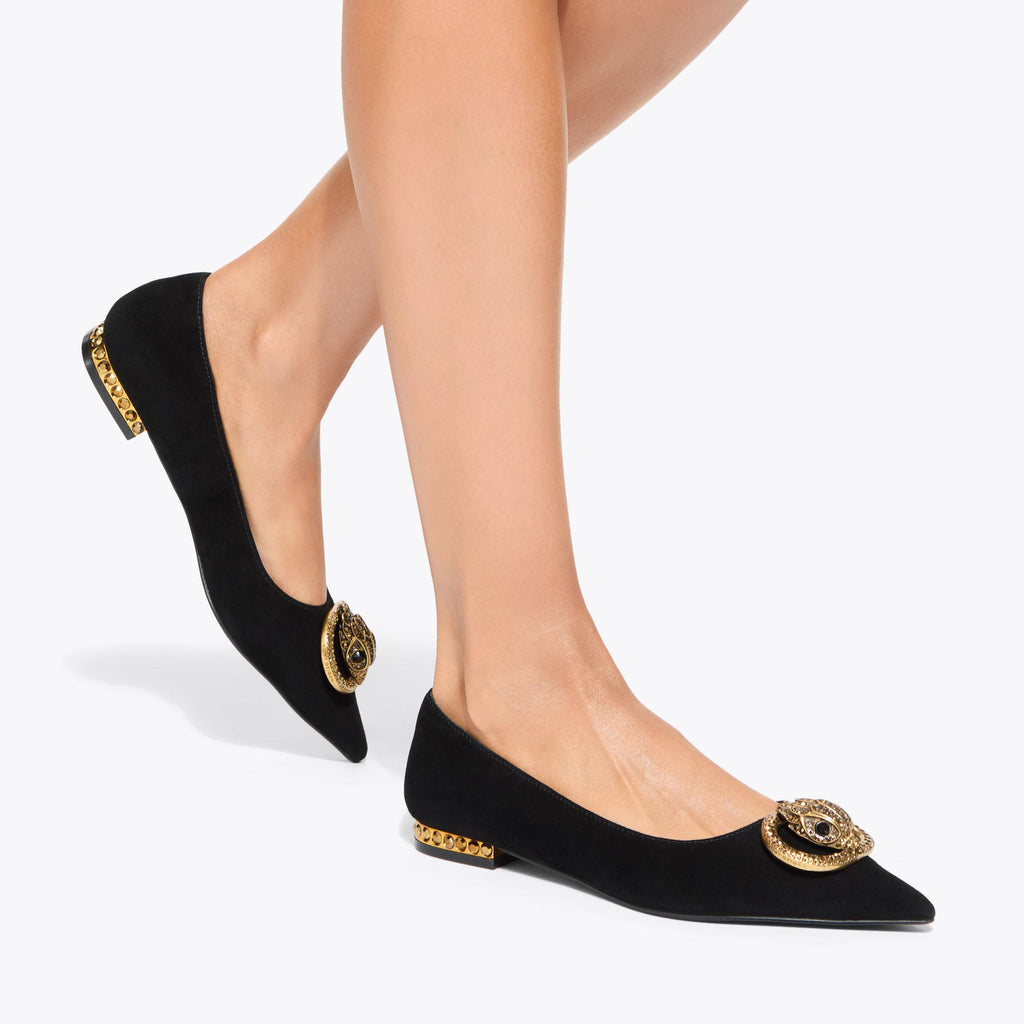 Chelsea Pointed Flat in Black