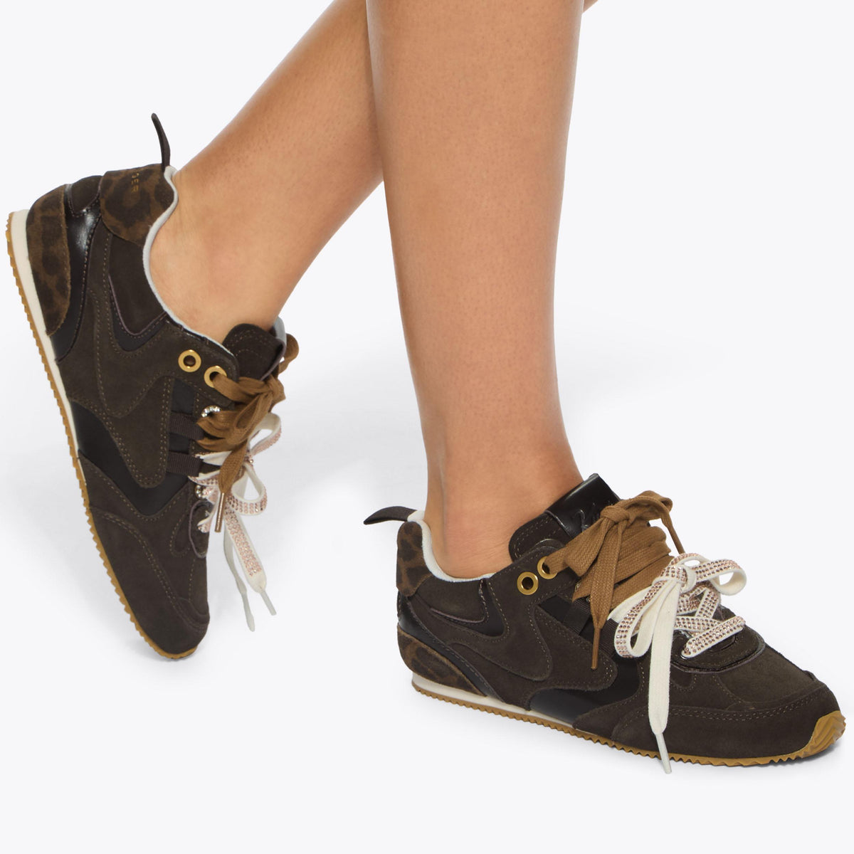 Kurt Slim Runner Sneakers in Brown Suede