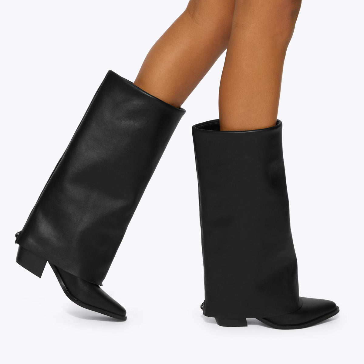 Chiltern Folded Boot in Black Leather