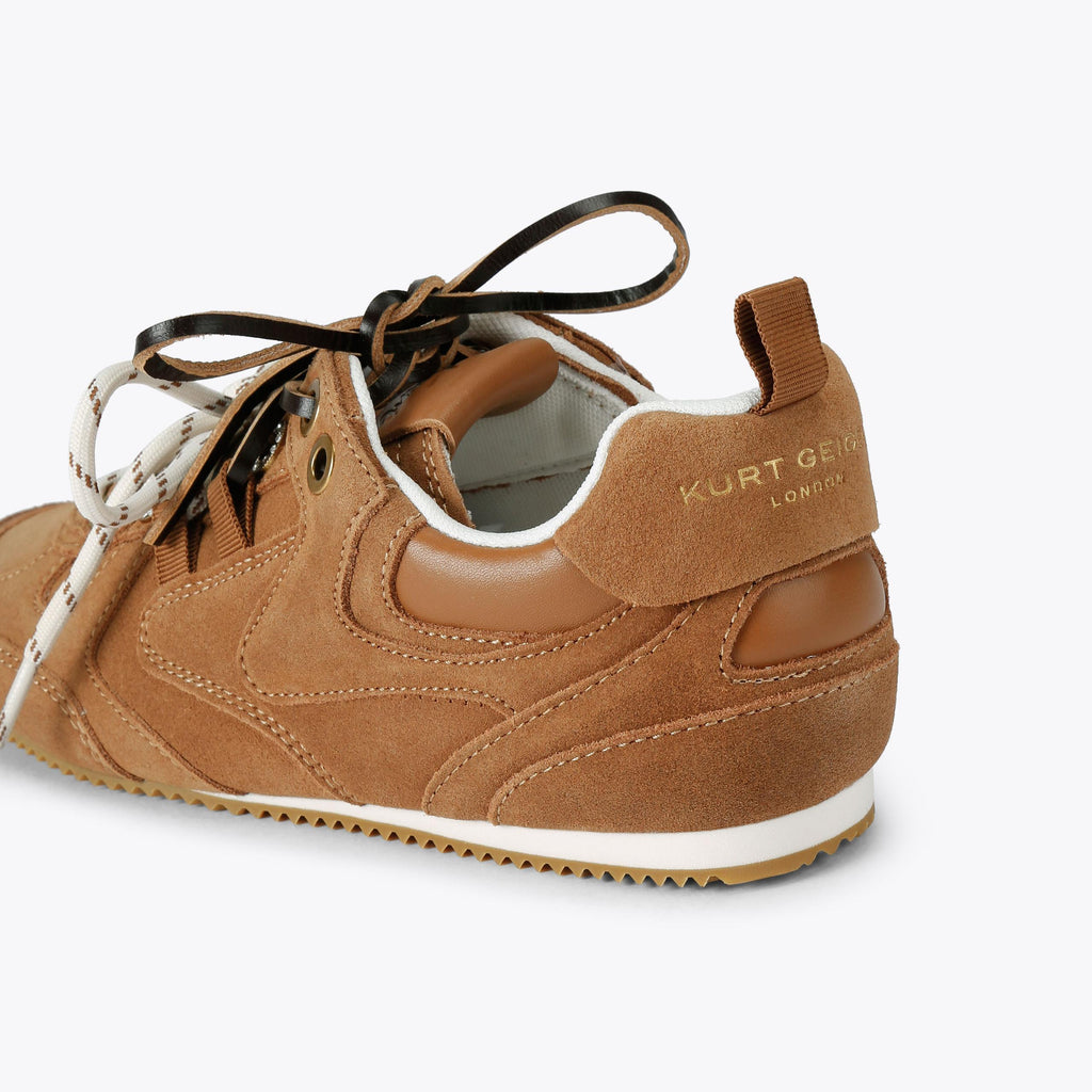 Kurt Slim Runner Sneakers in Tan Suede