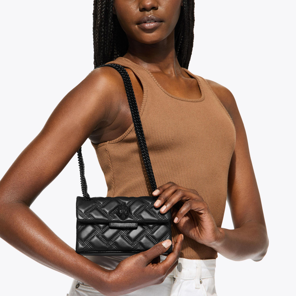 Kensington 17 Drench Shoulder Bag in Black Leather